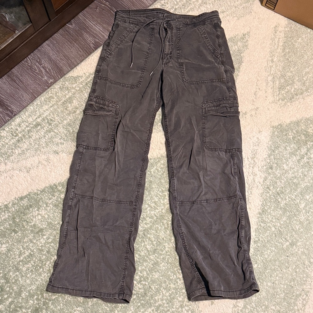 AE Women’s Cargo/Baggy Pants